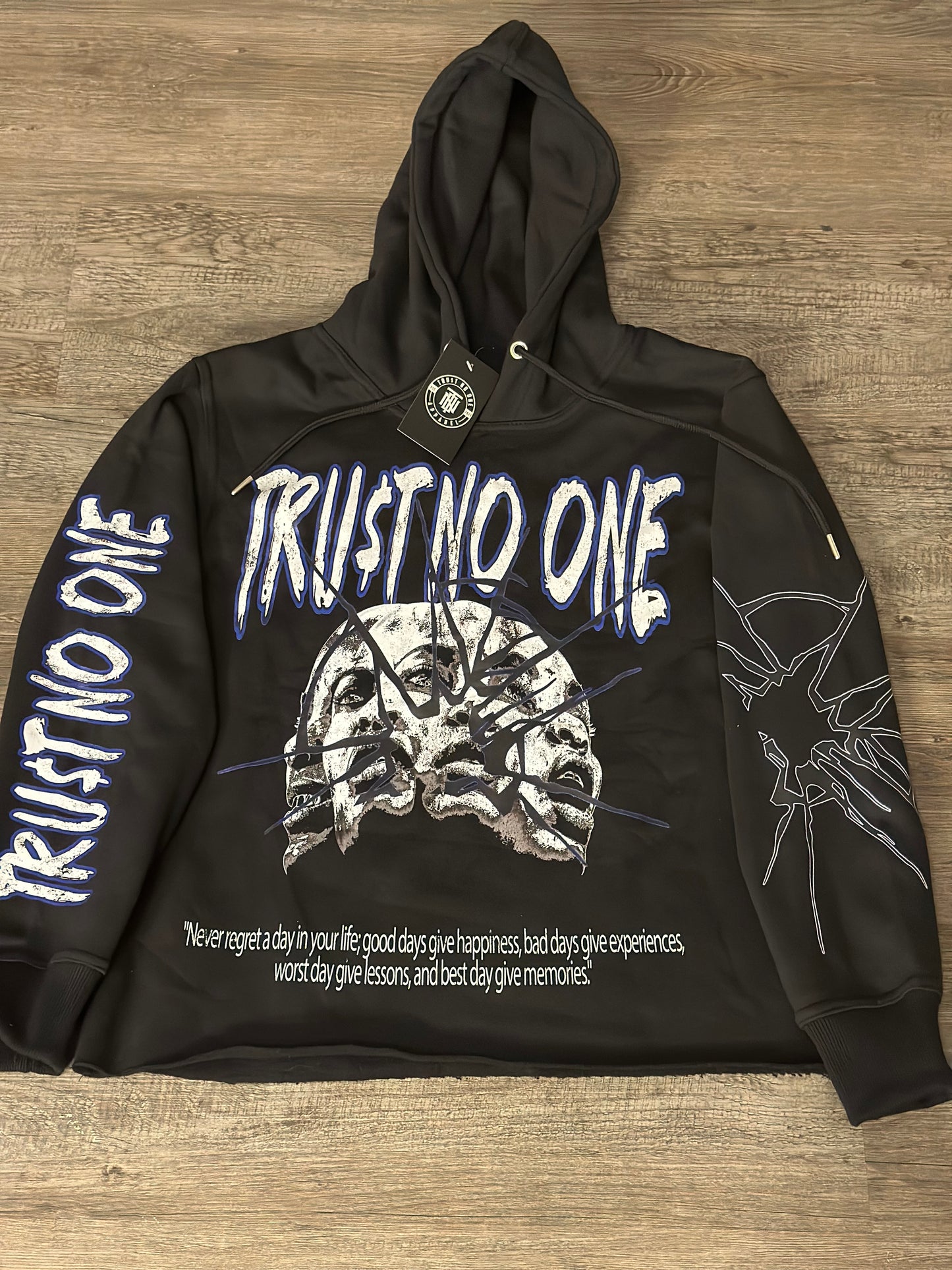 TNO Hoodies